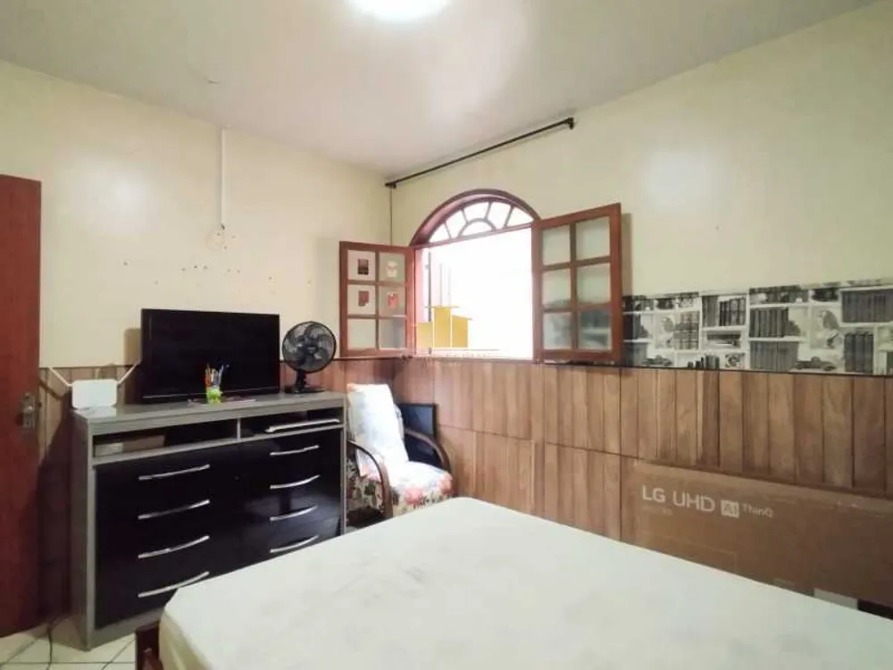 Casa, 6 quartos, 120 m² - Foto 2