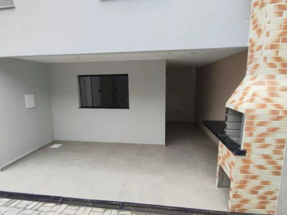 Casa à venda com 3 quartos, 100m² - Foto 6