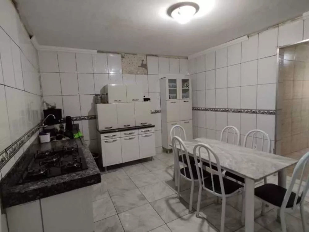 Casa à venda com 3 quartos - Foto 4