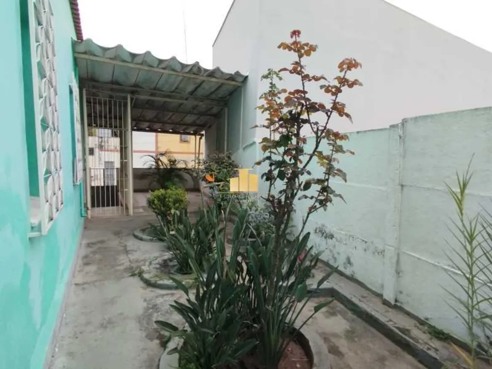 Casa, 5 quartos, 333 m² - Foto 1