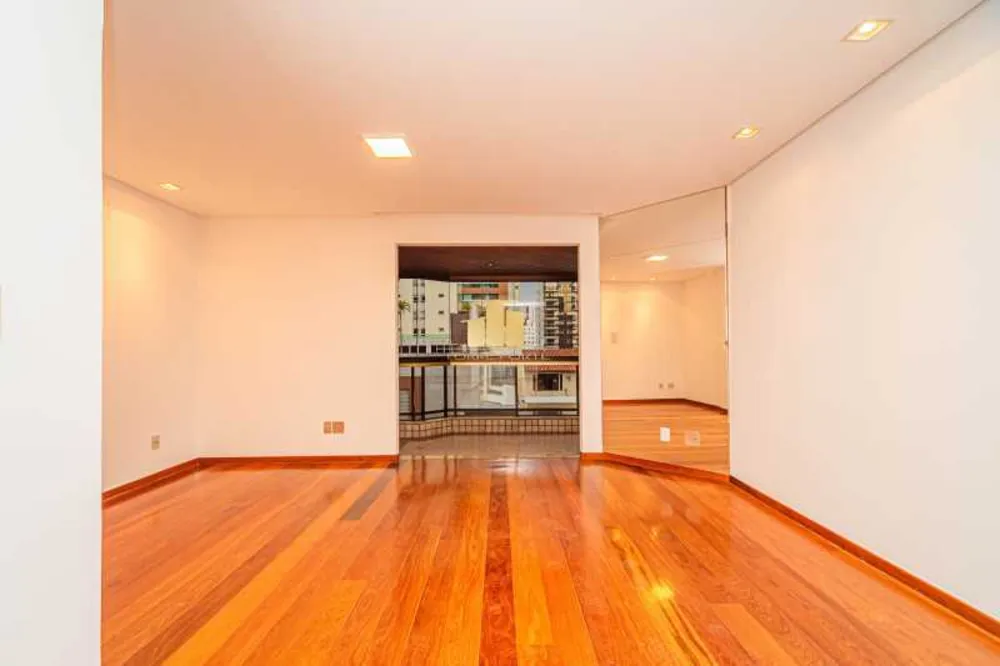 Apartamento, 4 quartos, 249 m² - Foto 2