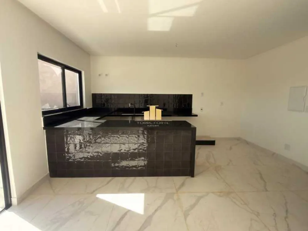 Casa, 3 quartos, 200 m² - Foto 1