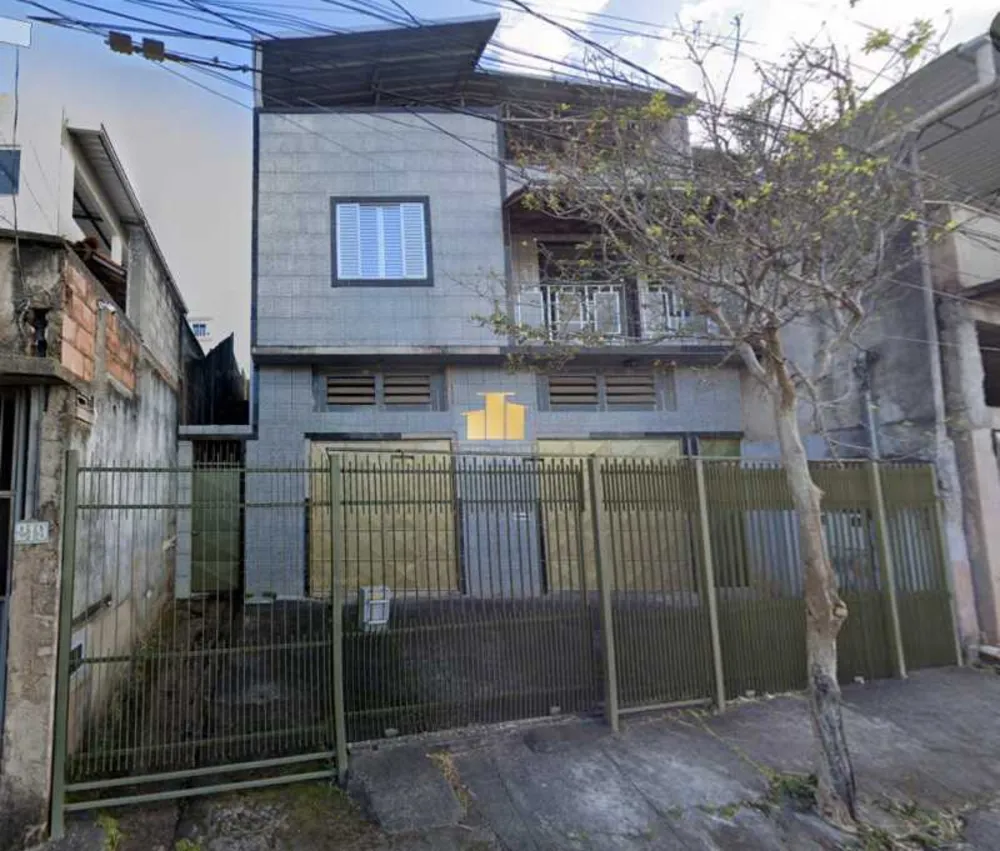 Casa, 3 quartos, 200 m² - Foto 1