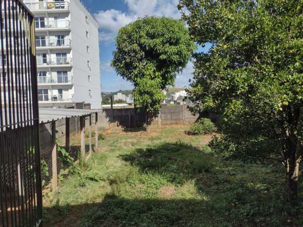 Casa à venda com 3 quartos, 200m² - Foto 4