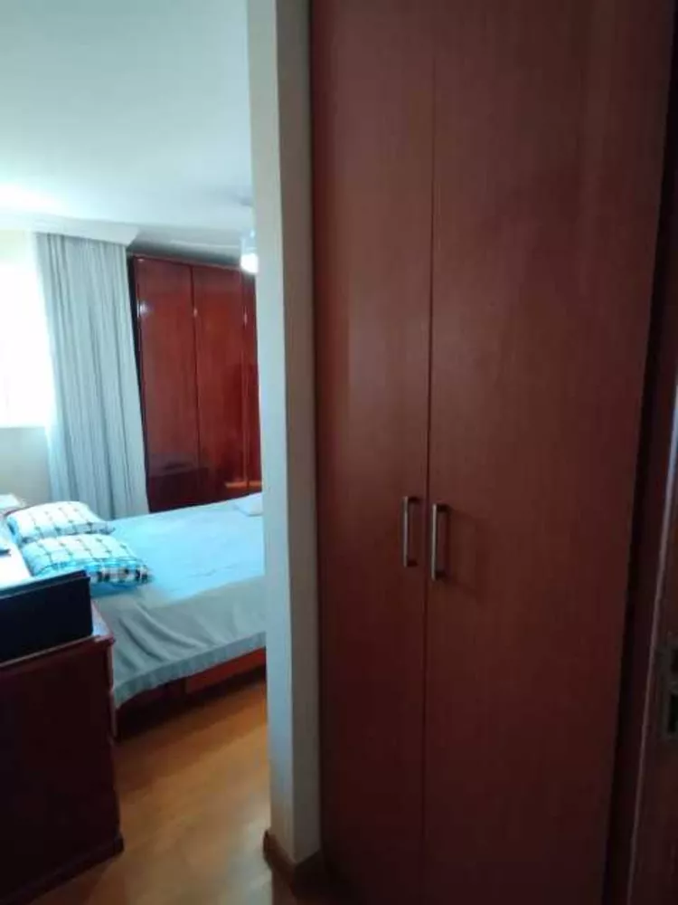 Apartamento à venda com 3 quartos - Foto 8