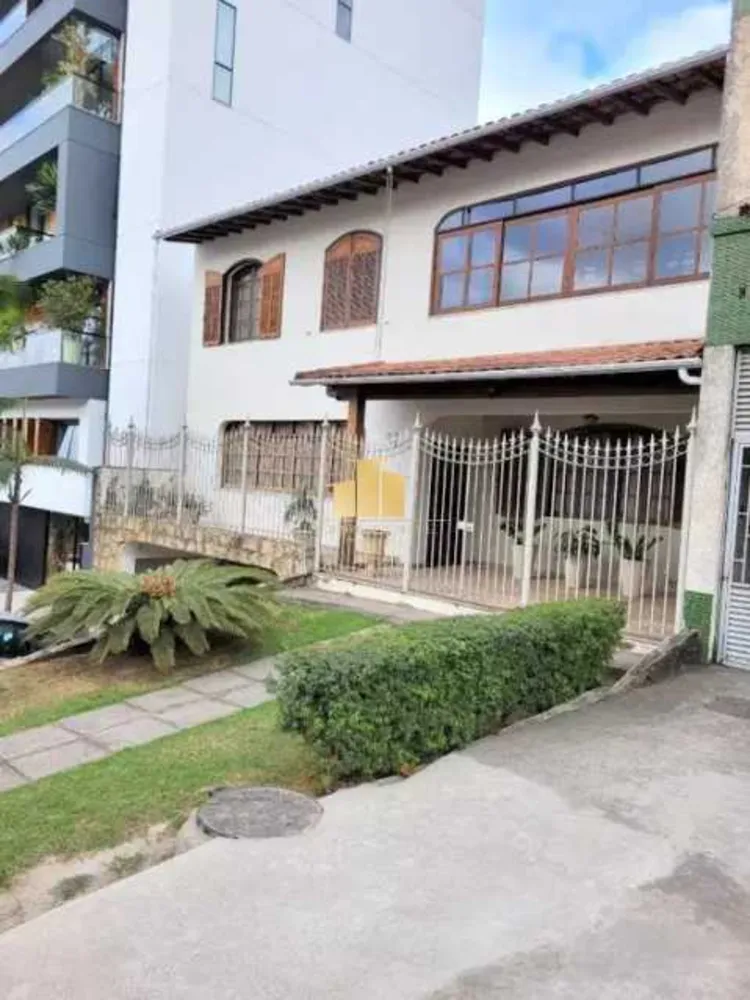 Casa, 5 quartos, 300 m² - Foto 1