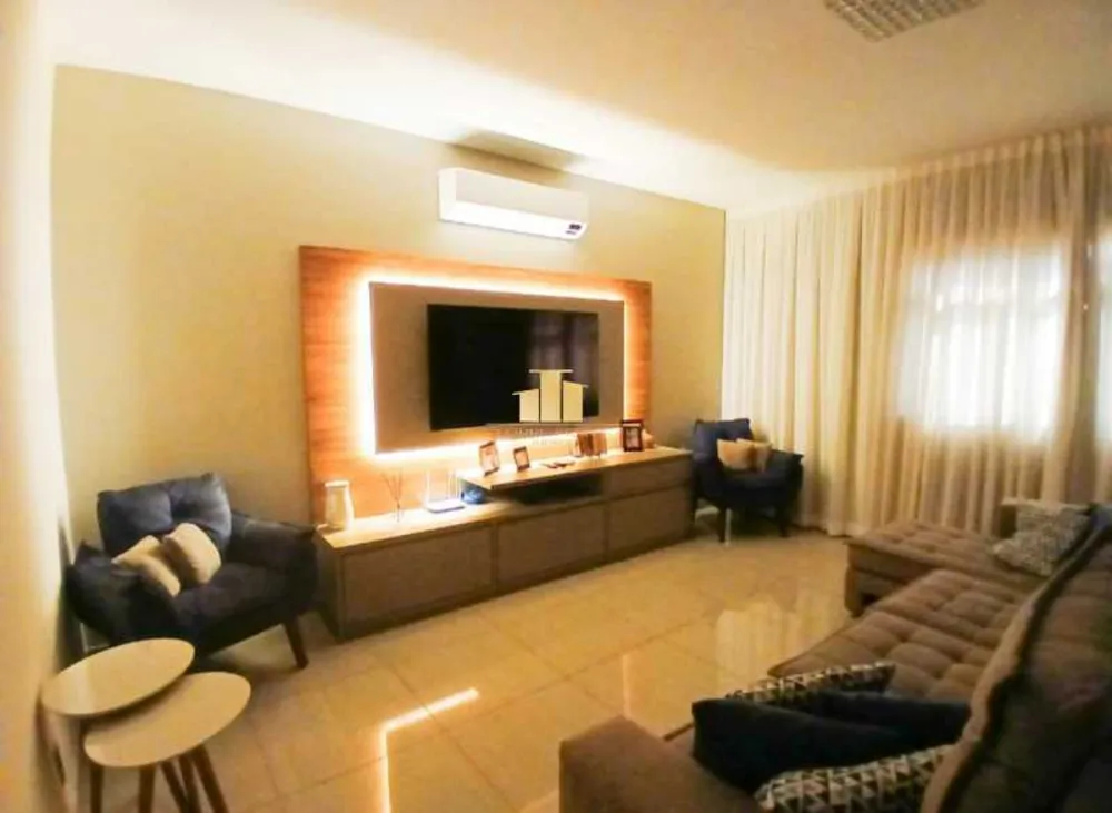 Casa, 3 quartos, 300 m² - Foto 1