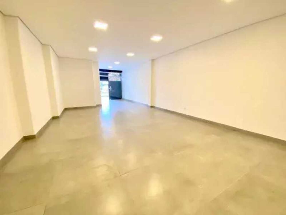 Loja-Salão, 140 m² - Foto 1