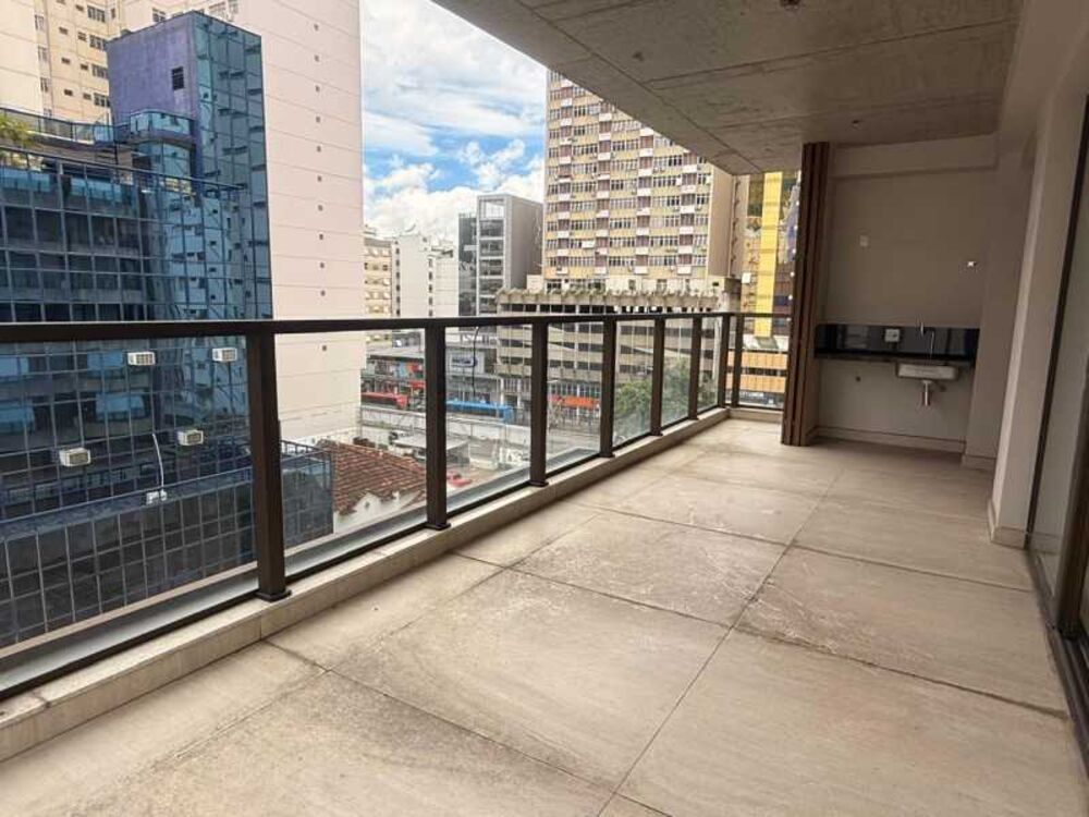 Apartamento à venda com 4 quartos, 350m² - Foto 2