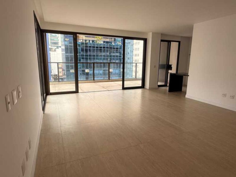 Apartamento à venda com 4 quartos, 350m² - Foto 5