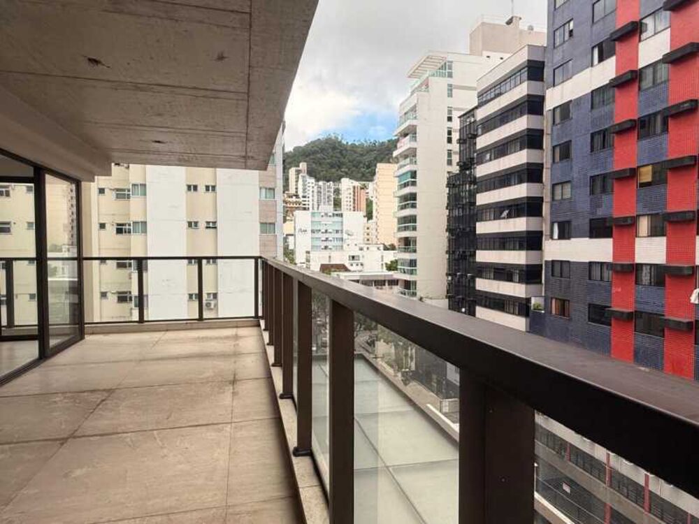 Apartamento à venda com 4 quartos, 350m² - Foto 1