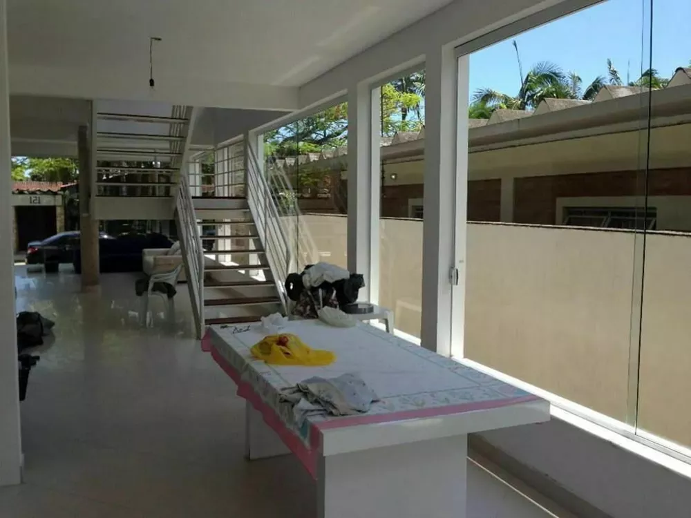 Casa à venda com 4 quartos, 277m² - Foto 5