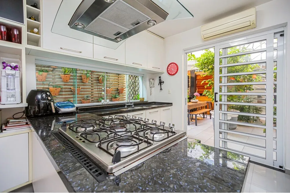Casa, 5 quartos, 231 m² - Foto 10