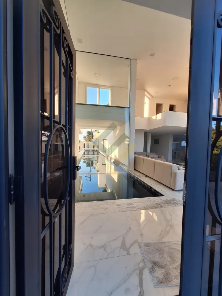 Casa, 6 quartos, 817 m² - Foto 1