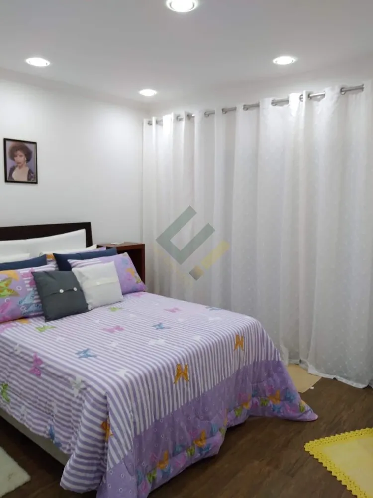 Sobrado, 3 quartos, 220 m² - Foto 1