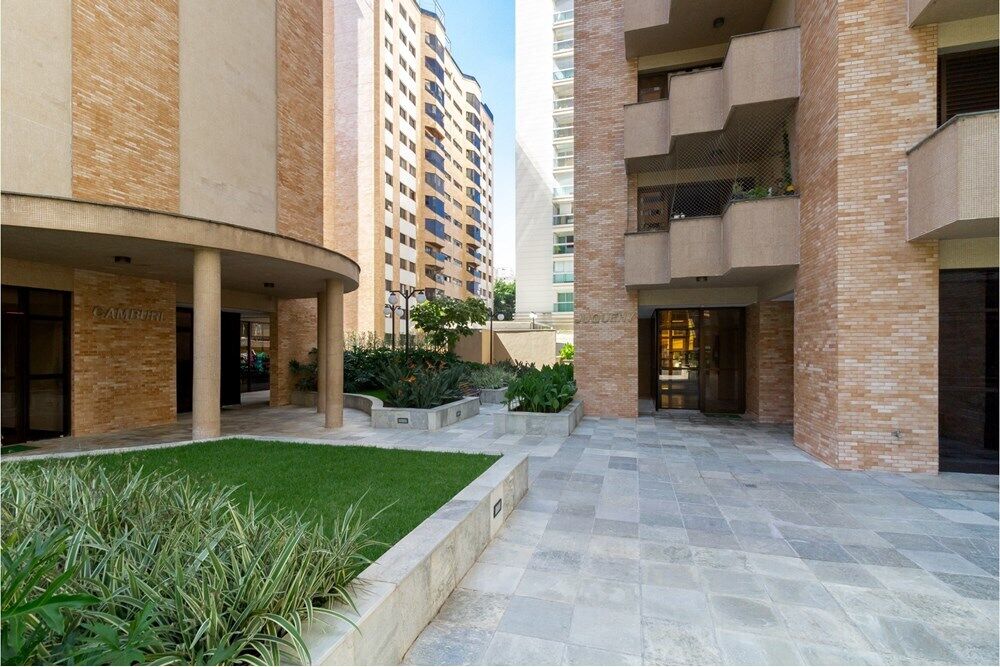 Apartamento à venda com 3 quartos, 125m² - Foto 3