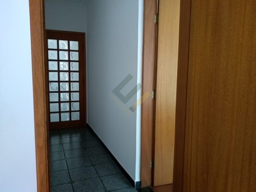 Casa, 3 quartos, 305 m² - Foto 2