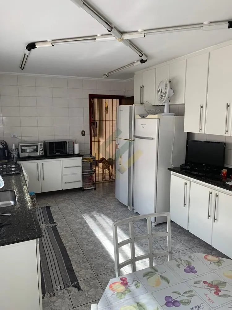 Sobrado, 3 quartos, 177 m² - Foto 2