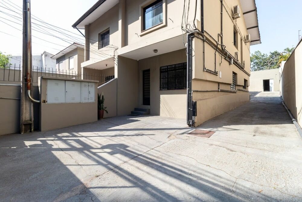 Casa à venda com 3 quartos, 208m² - Foto 20