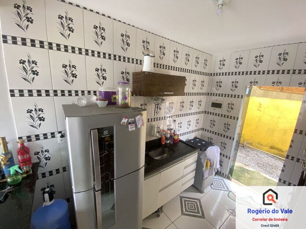 Casa de Condomínio à venda com 2 quartos, 80m² - Foto 1