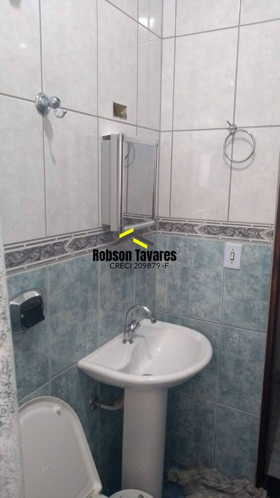 Casa à venda com 4 quartos, 100m² - Foto 2