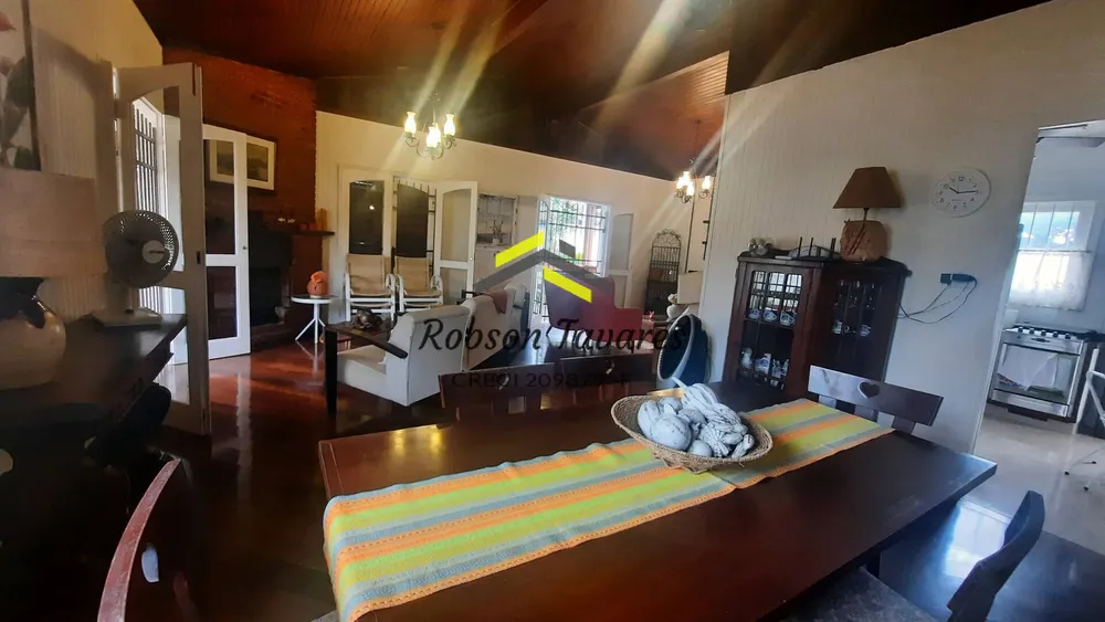 Casa, 3 quartos, 219 m² - Foto 14