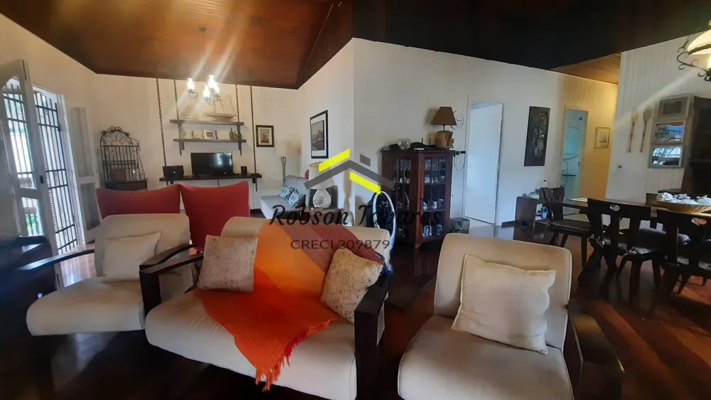 Casa, 3 quartos, 219 m² - Foto 13