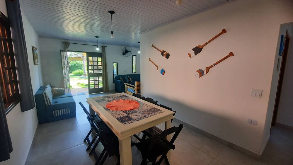 Casa, 4 quartos, 215 m² - Foto 1