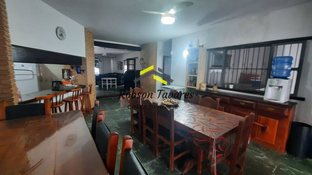 Casa à venda com 4 quartos, 361m² - Foto 11