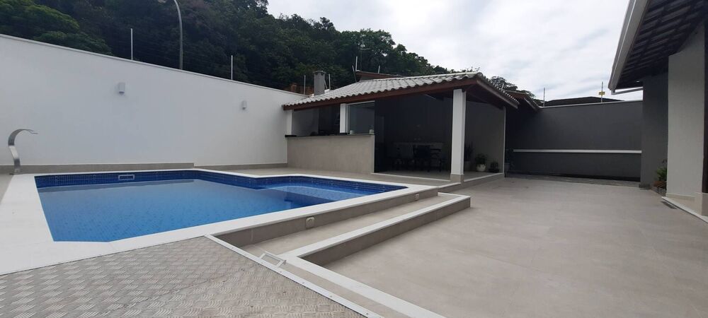 Casa à venda com 3 quartos, 200m² - Foto 5