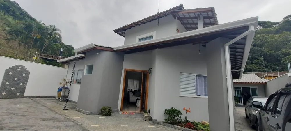 Casa, 3 quartos, 200 m² - Foto 1