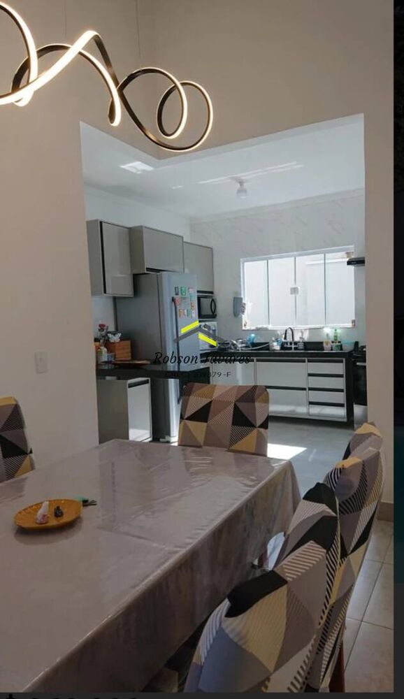 Casa, 3 quartos, 107 m² - Foto 1