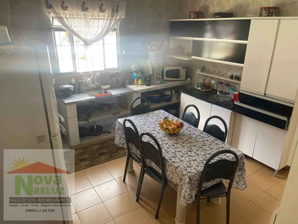 Chácara, 3 quartos, 2762 m² - Foto 1