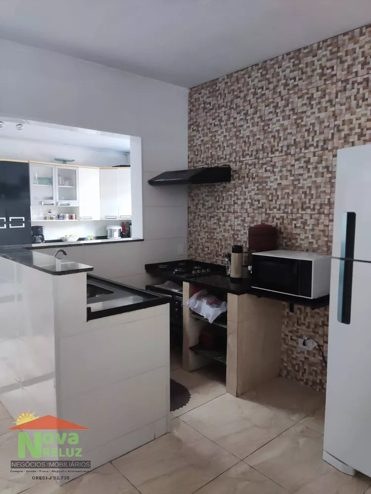 Casa à venda com 3 quartos, 250m² - Foto 6