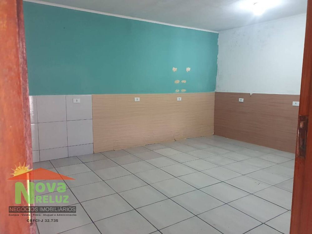 Casa à venda com 2 quartos, 1030m² - Foto 4