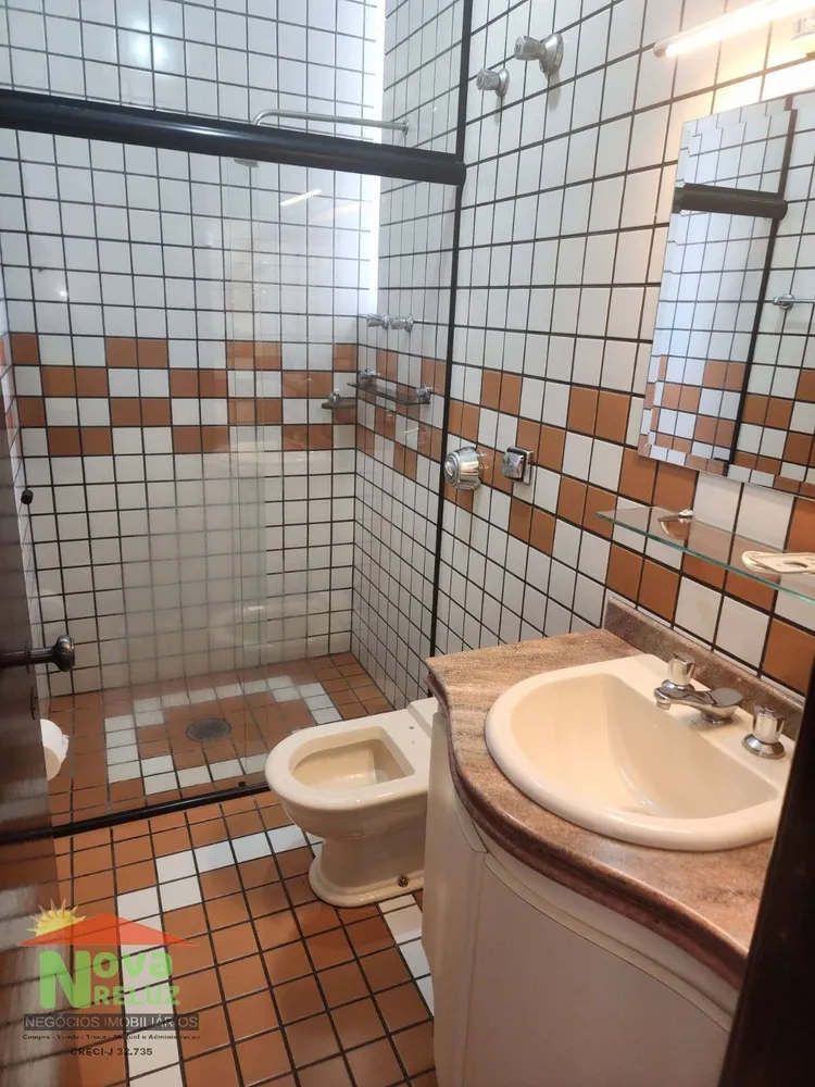 Sobrado, 3 quartos, 202 m² - Foto 1