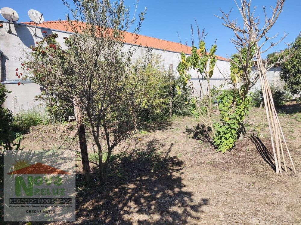 Chácara à venda com 3 quartos, 2211m² - Foto 6