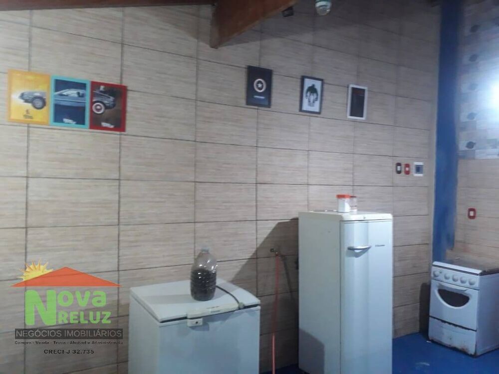 Chácara, 4 quartos, 1450 m² - Foto 1