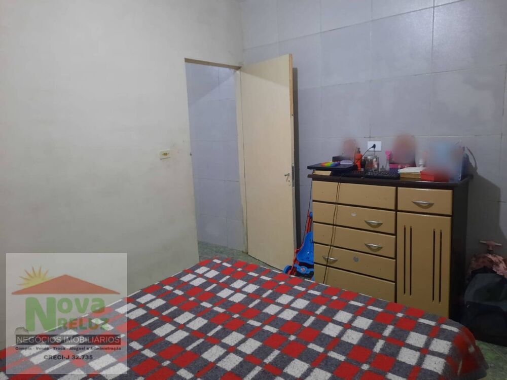 Casa à venda com 2 quartos, 71m² - Foto 9