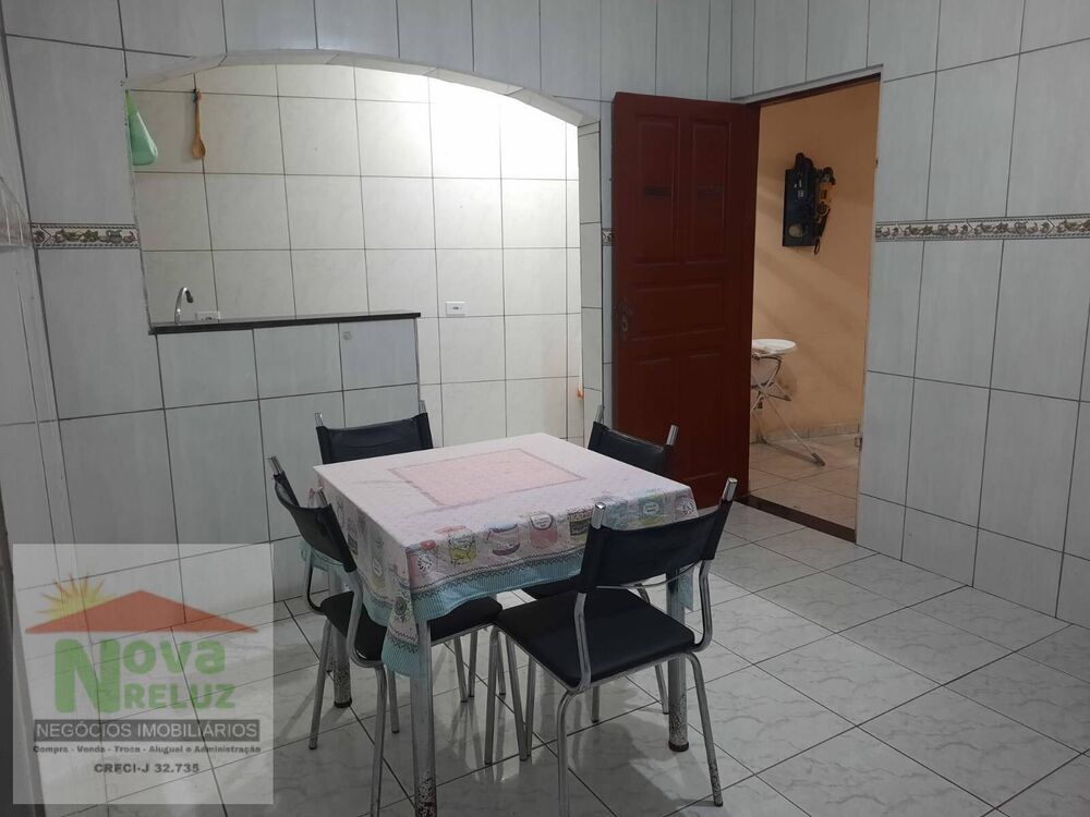 Casa à venda com 2 quartos, 71m² - Foto 1
