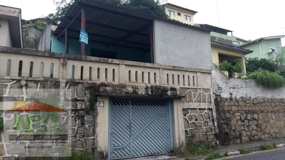 Casa à venda com 2 quartos, 495m² - Foto 2