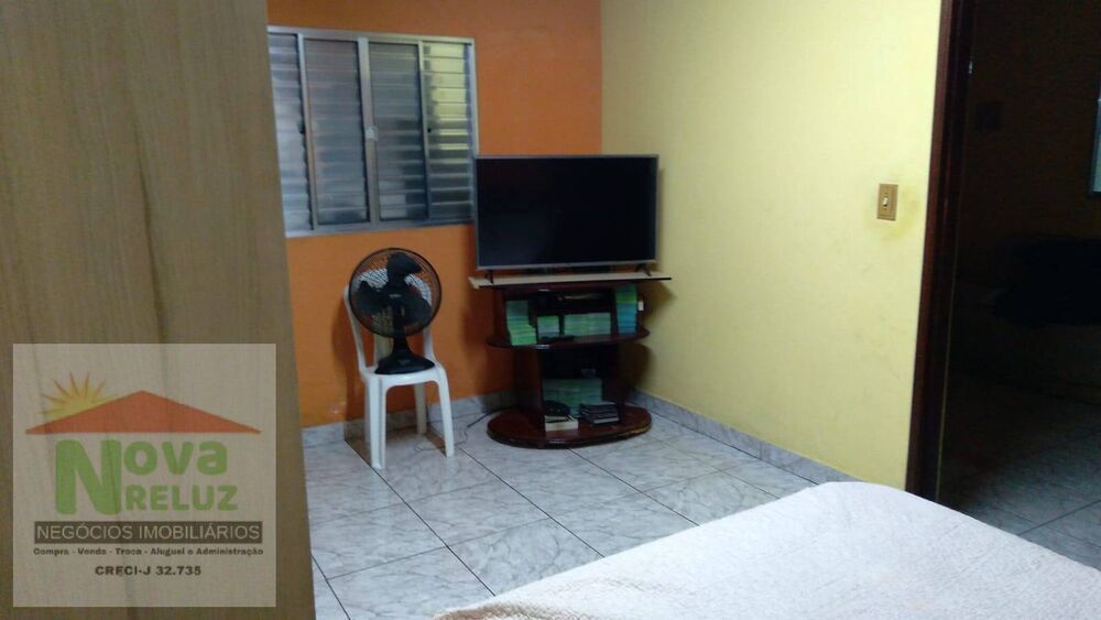 Casa à venda com 2 quartos, 195m² - Foto 7