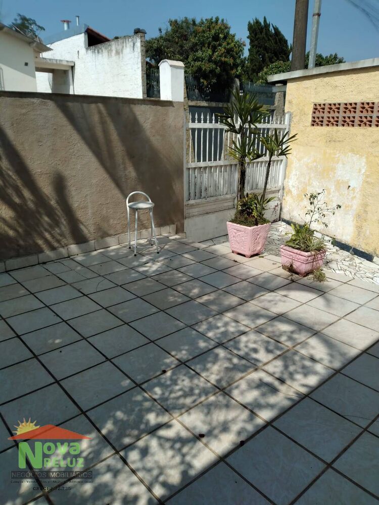 Casa à venda com 2 quartos, 300m² - Foto 8