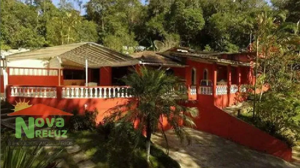 Chácara, 3 quartos, 2600 m² - Foto 1