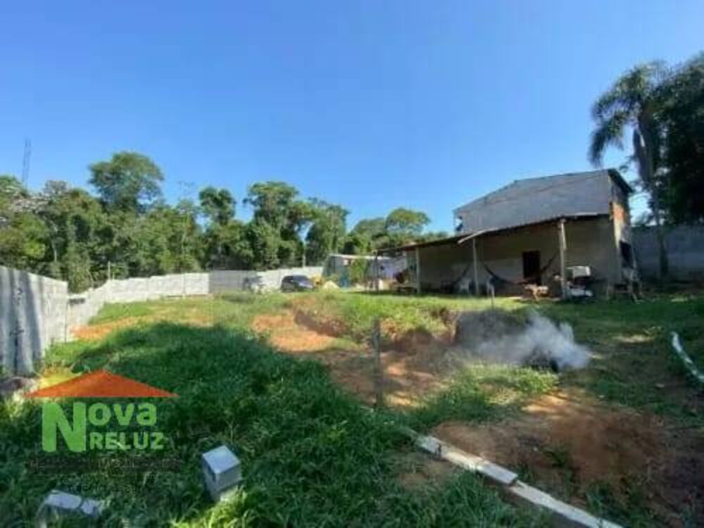 Chácara à venda com 1 quarto, 48m² - Foto 2