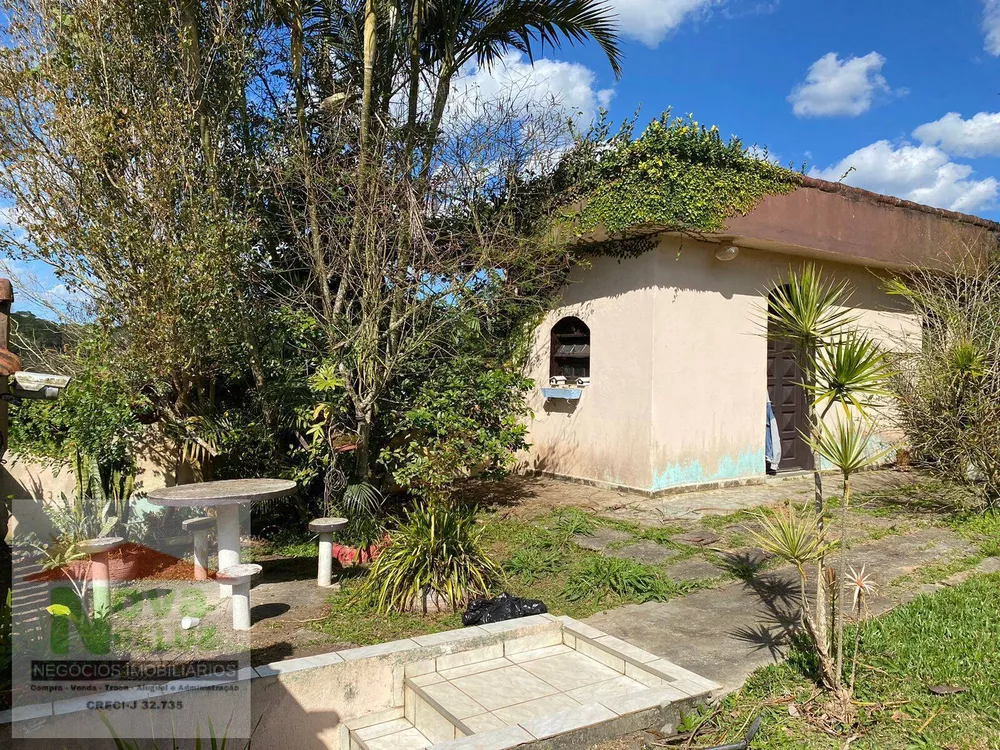 Fazenda à venda com 3 quartos, 300m² - Foto 1