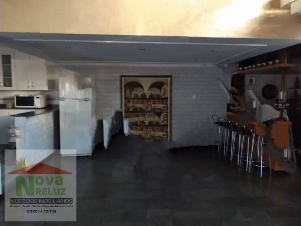Casa à venda com 4 quartos, 400m² - Foto 3
