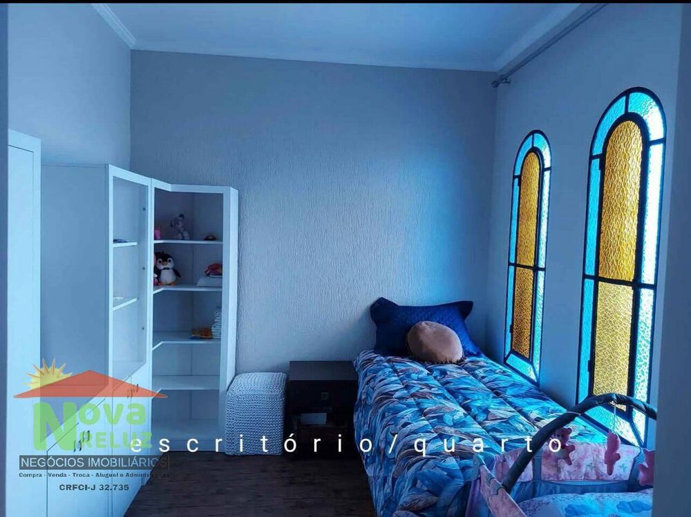 Casa à venda com 3 quartos, 163m² - Foto 4