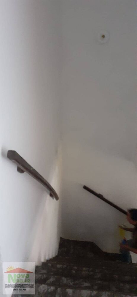 Casa à venda com 3 quartos, 5100m² - Foto 2