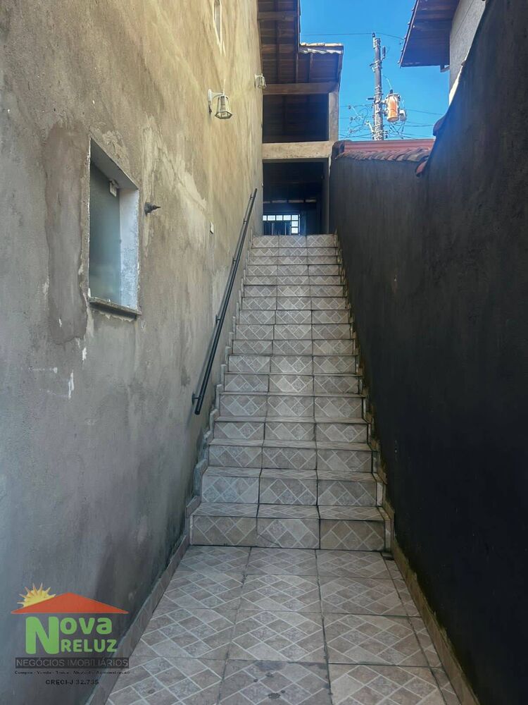 Casa à venda com 2 quartos, 300m² - Foto 4
